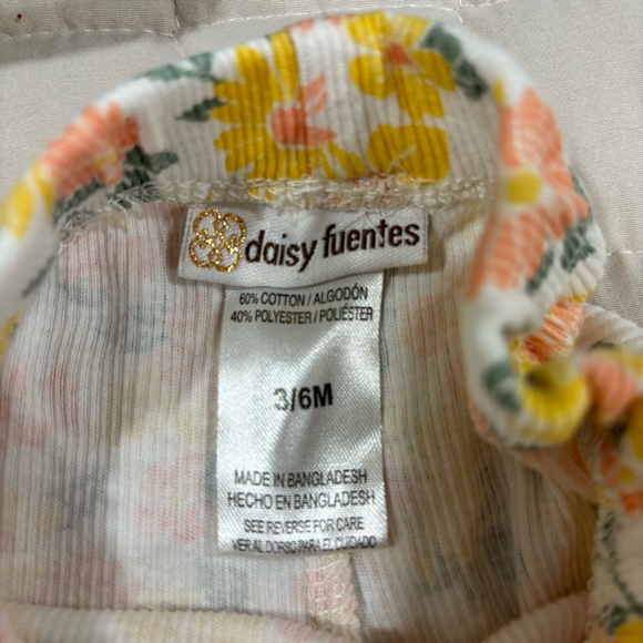Daisy Fuentes Set Green Ruffle Jacket T-shirt Onesie and Floral Pants 3-6M - Picture 5 of 5